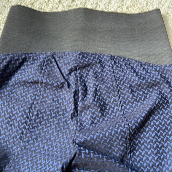 Le Château Blue & Black Legging Pants Size 0 Like New - Picture 4 of 10